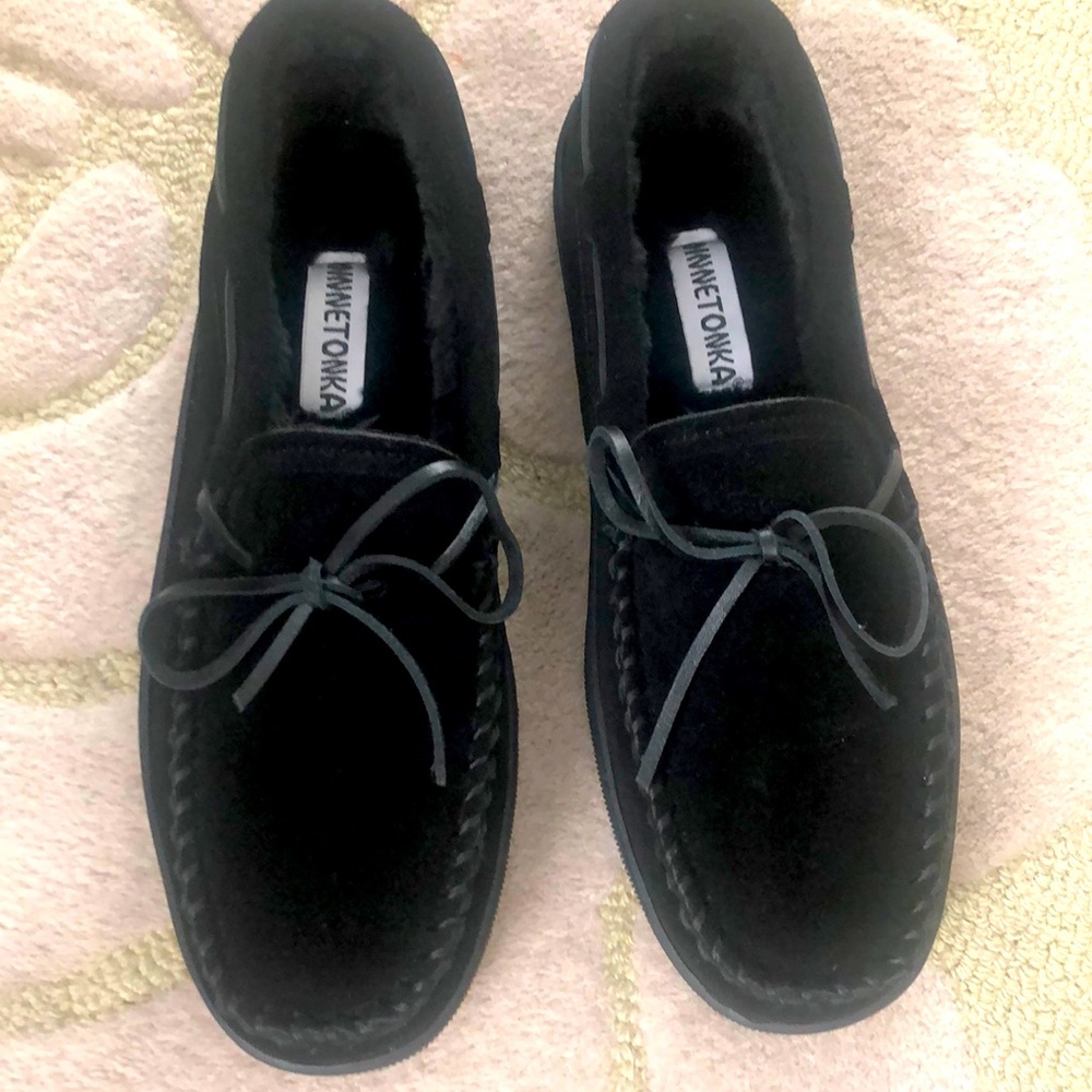 Minnetonka Slippers